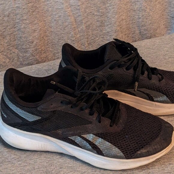 Reebok Memory Tech SIze 8 Ladies Black with Silver Stripes - Picture 4 of 8